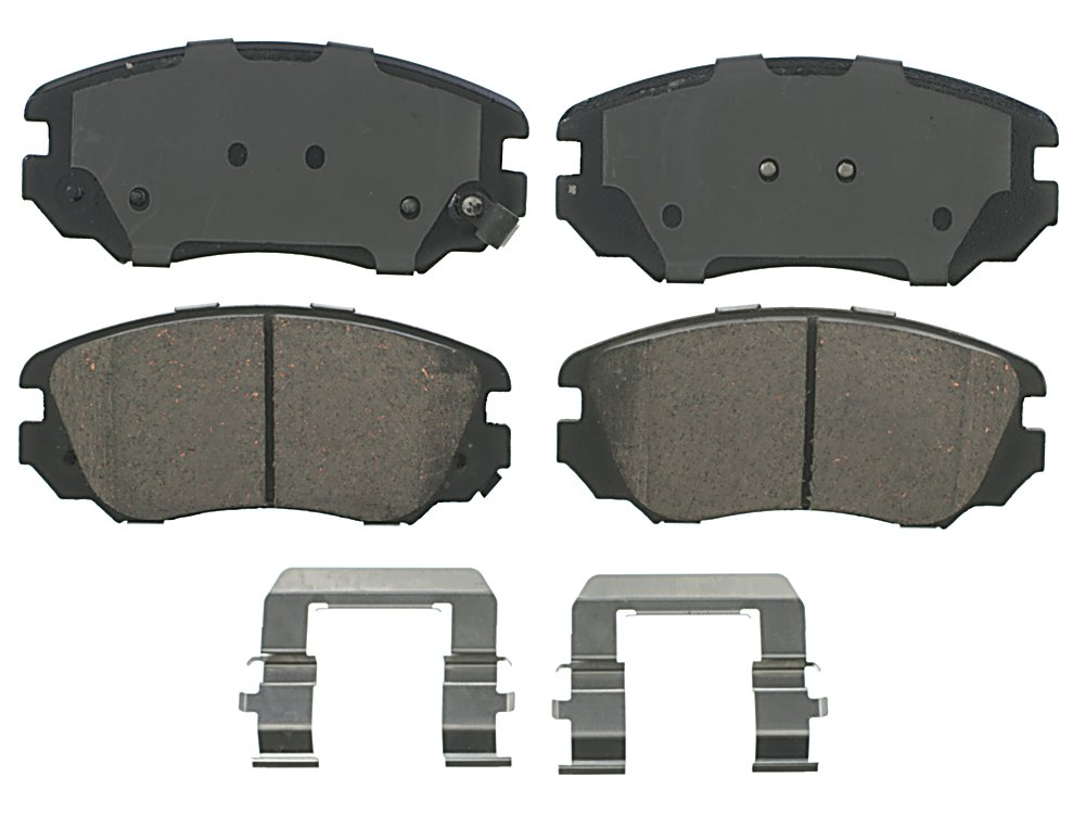 Front Brake Pads - Ceramic - QuickStop
